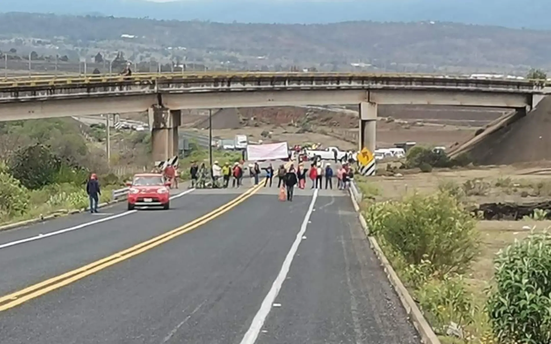 cierre autopista 2